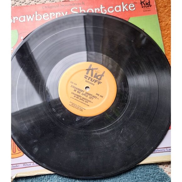 Strawberry Shortcake 1980 Big Apple City Vintage LP Vinyl Record - Picture 4 of 9